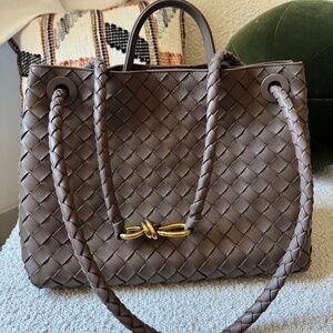 Bottega Veneta Medium Andiamo